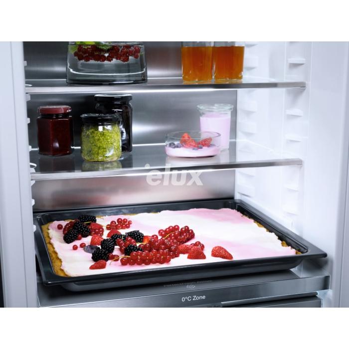 Jahekapp Miele K 7747 D, integreeritav, 177 cm, 33 dB, 294 l, valge